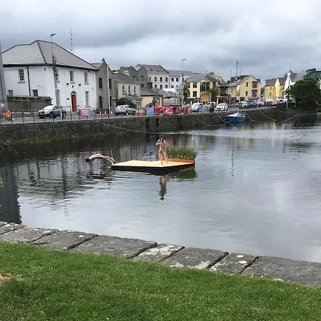 Self Catering - Salthill