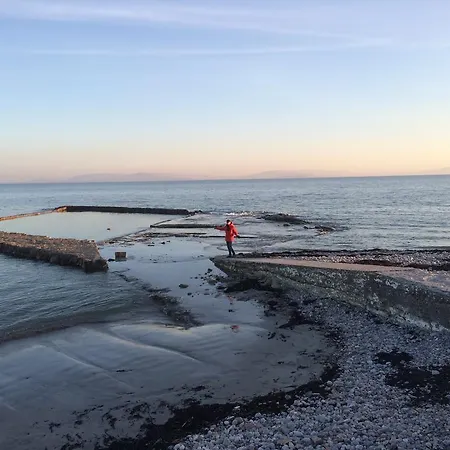 Self Catering - Salthill *