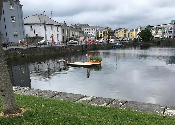 Self Catering - Salthill